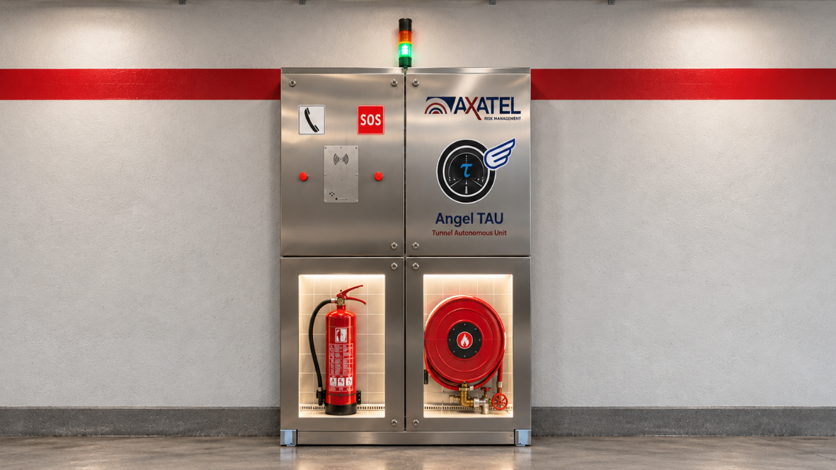Interno di una galleria stradale con illuminazione e nicchie di sicurezza, ambito d'applicazione dell'armadio SOS e antincendio Axatel Angel Tau.
